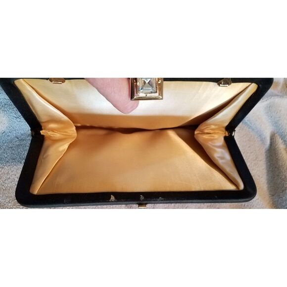 Vintage Black Satin Clutch Purse With Jewel Closure Gold Chain‎ - Picture 4 of 5